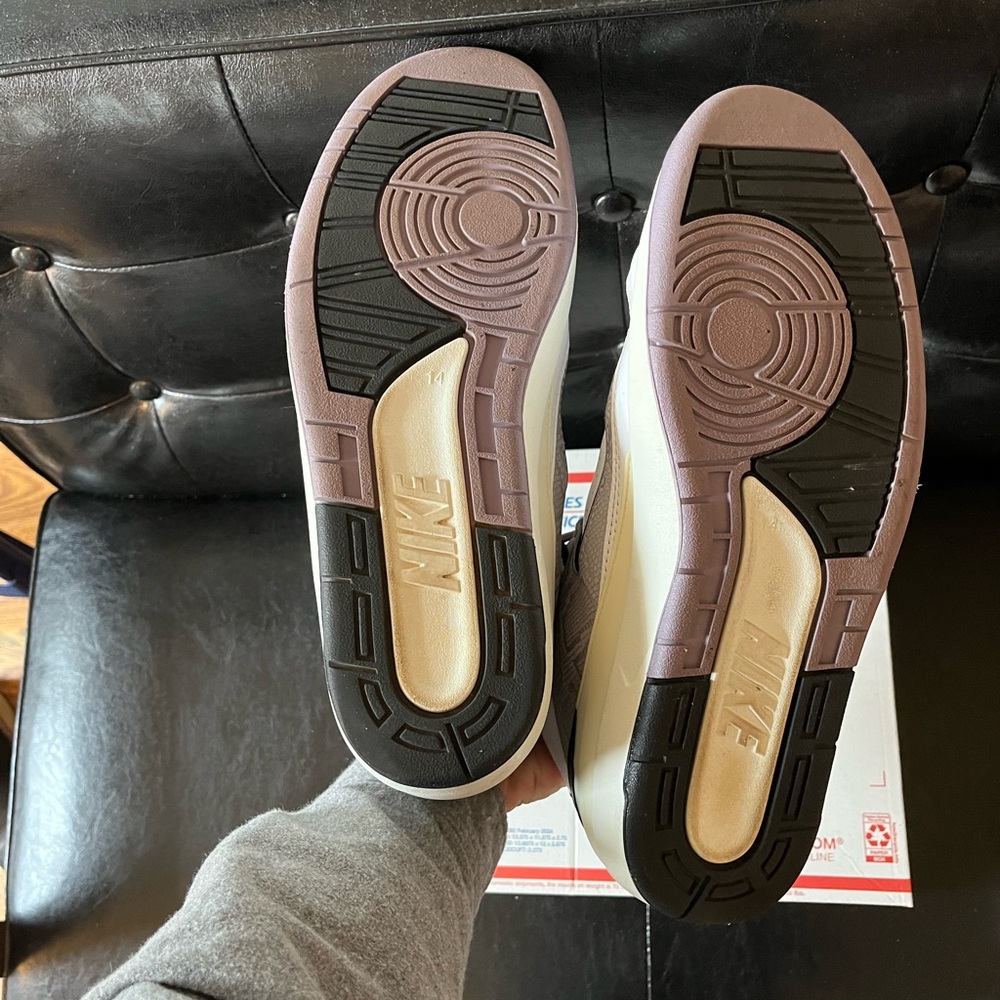 Jordan 2 Python - image 5